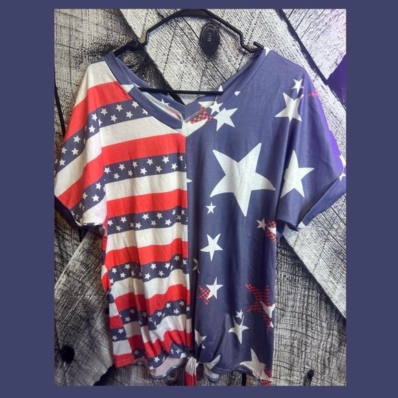 Tops - Patriotic Star and Stripe V-Neck Top